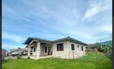 VENDO.CASA 3HAB EN.ALTO.BOQUETE