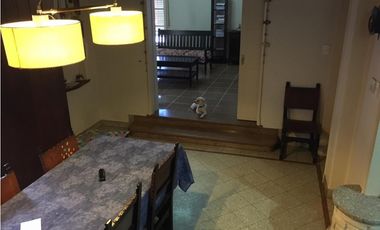 VENTA EXCELENTE CHALET CENTRICO EN IMPECABLE ESTADO