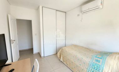 Casa en venta de 3 dormitorios y pileta. Santa Elena. Pilar