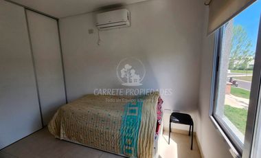 Casa en venta de 3 dormitorios y pileta. Santa Elena. Pilar