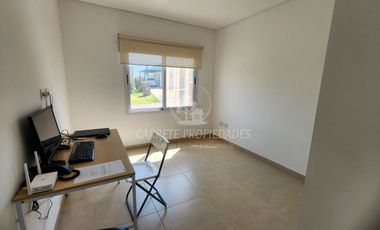 Casa en venta de 3 dormitorios y pileta. Santa Elena. Pilar