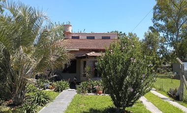 VENTA CASA 4 AMBIENTES ALEJANDRO KORN C/QUINCHO