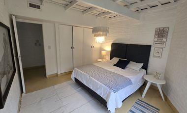 VENTA CASA COUNTRY MIRAFLORES 5 AMBIENTES
