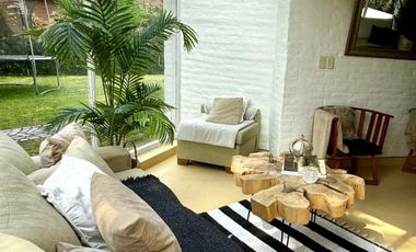 VENTA CASA COUNTRY MIRAFLORES 5 AMBIENTES