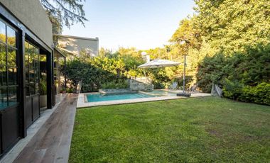Venta Casa en Country Los Molinos