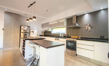 Venta Casa en Country Los Molinos