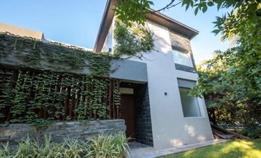 Venta Casa en Country Los Molinos