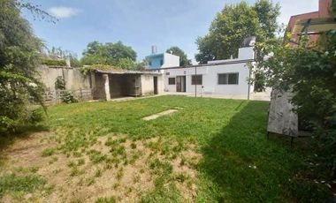 VENTA CASA 4 AMB CON PATIO Y COCHERA QUILMES
