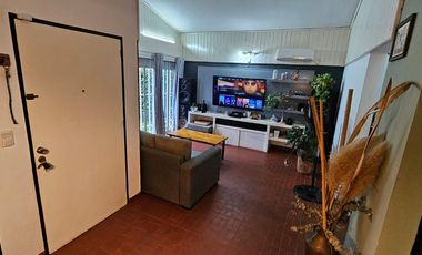 VENTA CASA + DEPTO EN VILLA CARLOS PAZ B LA CUESTA