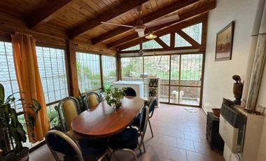 VENTA CASA + DEPTO EN VILLA CARLOS PAZ B LA CUESTA