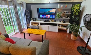 VENTA CASA + DEPTO EN VILLA CARLOS PAZ B LA CUESTA