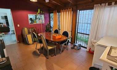 VENTA CASA + DEPTO EN VILLA CARLOS PAZ B LA CUESTA