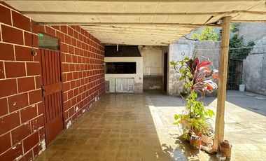 VENTA CASA ANTIGUA CON GRAN TERRENO APTA CREDITO