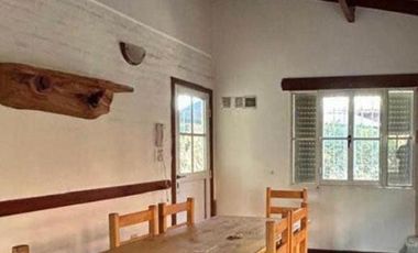 VENTA CASA CON PISCINA Y PARQUE EN NAVARRO