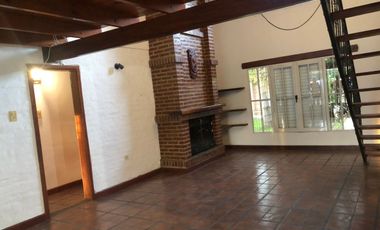 VENTA CASA CON PISCINA Y PARQUE EN NAVARRO