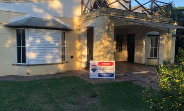 VENTA CASA CON PISCINA Y PARQUE EN NAVARRO