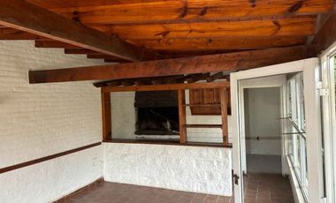 VENTA QUINTA CON PISCINA Y PARQUE EN NAVARRO