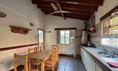 VENTA QUINTA CON PISCINA Y PARQUE EN NAVARRO