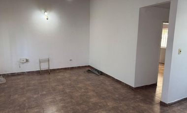 CASA EN ALQUILER SAN CARLOS