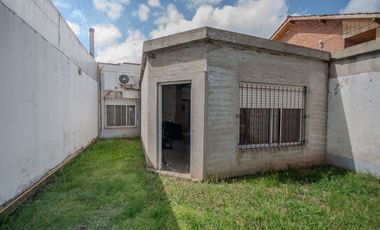 VENTA CASA 4 AMB JOSE LEON SUAREZ FINANCIADA