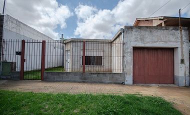 VENTA CASA 4 AMB JOSE LEON SUAREZ FINANCIADA