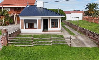 VENTA CHALET SANTA CLARA  A METROS DEL MAR