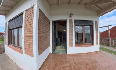 VENTA CHALET SANTA CLARA  A METROS DEL MAR