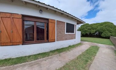 VENTA CHALET SANTA CLARA  A METROS DEL MAR