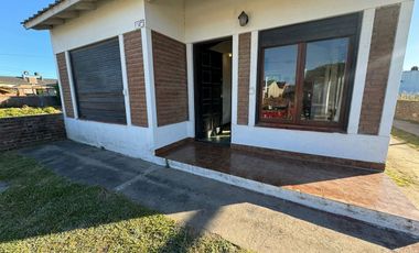 VENTA CHALET SANTA CLARA  A METROS DEL MAR