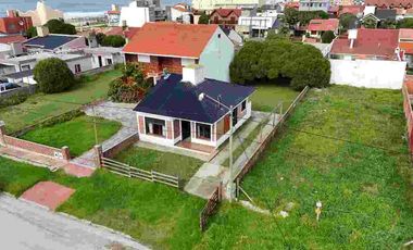 VENTA CHALET SANTA CLARA  A METROS DEL MAR