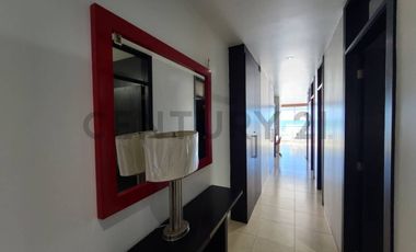 Venta Departamento Amoblado con Vista al Mar en Edificio Ana Capri, Salinas