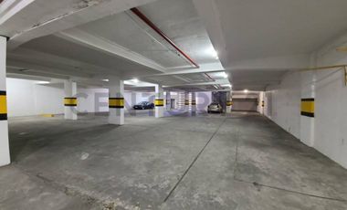 Venta Departamento Amoblado con Vista al Mar en Edificio Ana Capri, Salinas