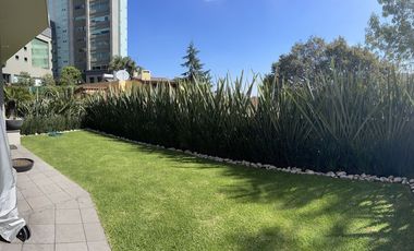 Muy buena casa en renta en condominio en Bosques