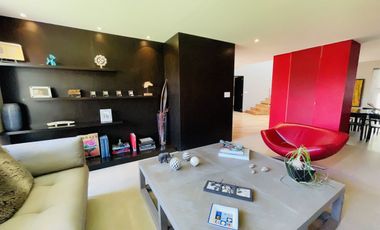 Muy buena casa en renta en condominio en Bosques