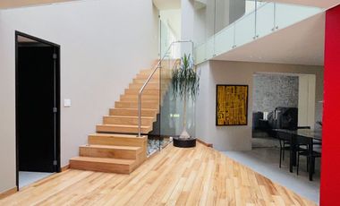 Muy buena casa en renta en condominio en Bosques