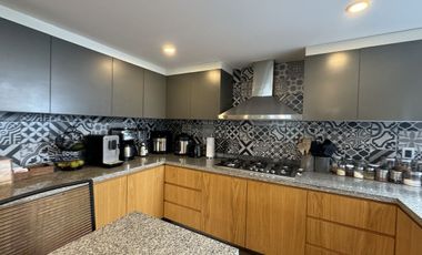 Excelente casa en renta en la Herradura.