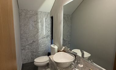 Excelente casa en renta en la Herradura.