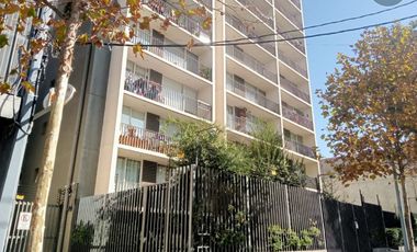 Arriendo de exclusivo departamento 2D 1 B+Estacionamiento.