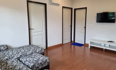 Corner unit house for rent and sale near by