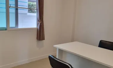 Corner unit house for rent and sale near by