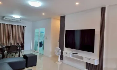 Corner unit house for rent and sale near by