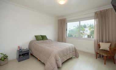 Casa Amoblada en Alquiler Anual en Santa Barbara!