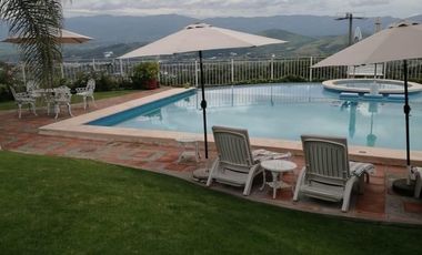 OPORTUNIDAD!! ESTUPENDA CASA A LA VENTA EN 
