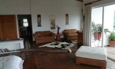 OPORTUNIDAD!! ESTUPENDA CASA A LA VENTA  EN 