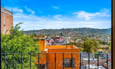 Casa en Venta en San Miguel – Rooftop, Garaje y a 15 Minutos del Centro