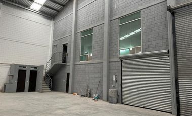 RENTA DE BODEGA NUEVA en SANTA CATARINA