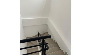 SE VENDE DUPLEX EN LA CAMPIÑA