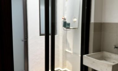 CASA CON ALBERCA Y PANELES VENTA/RENTA EN LOMAS DEL SOL