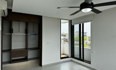 CASA CON ALBERCA Y PANELES VENTA/RENTA EN LOMAS DEL SOL