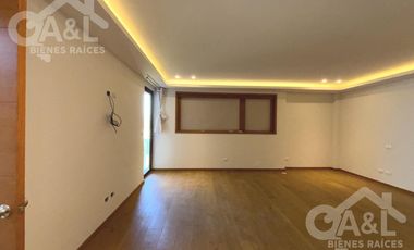 Residencia en Fraccionamiento Bosques de Niebla